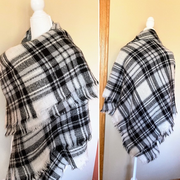Modcloth large plaid blanket scarf wrap fringe black & white pattern 54”x54” - Picture 7 of 13